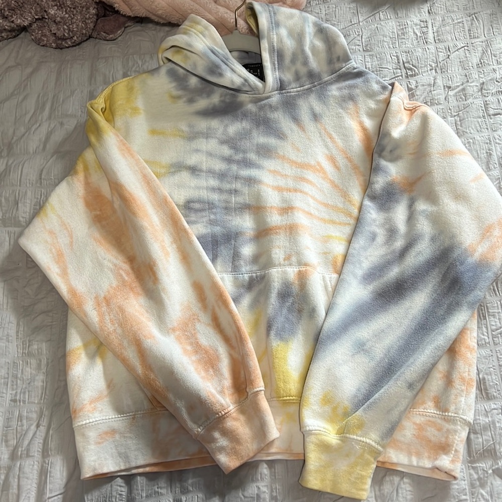 Forever 21 hoodie size medium
